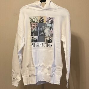 1D Graphic White Sweater